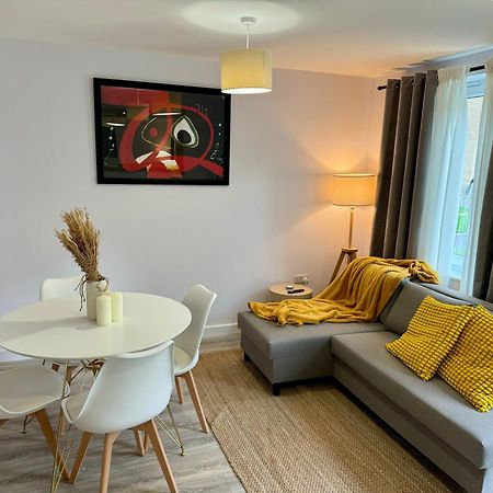 Brand New Flat 5 With Free Parking And Fast Wifi Apartment York Exterior photo