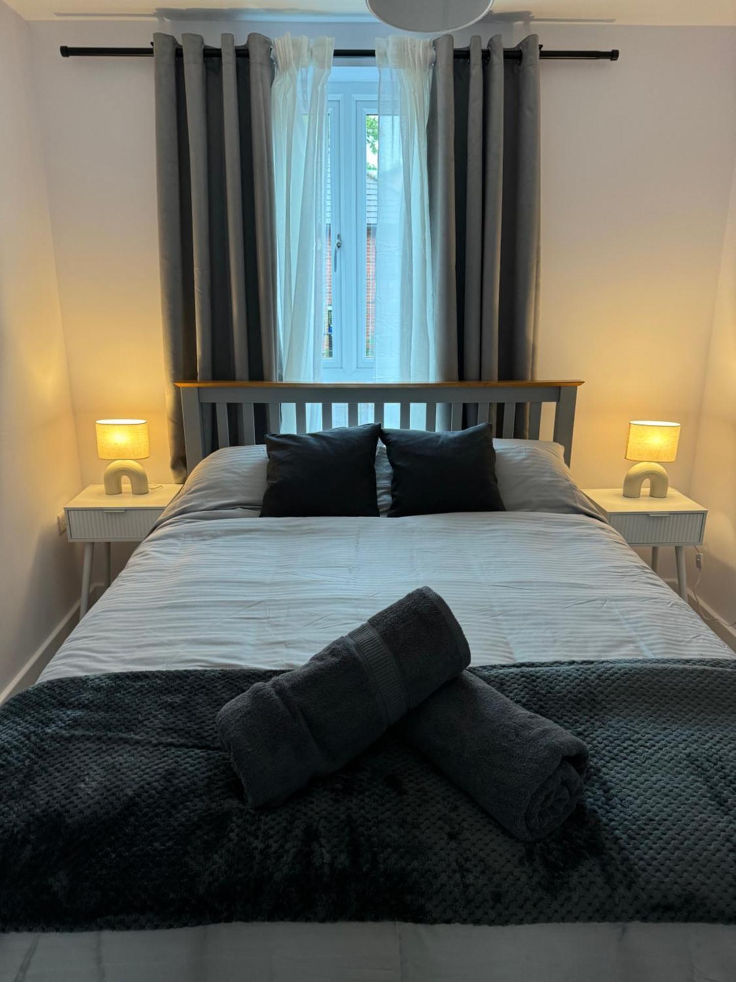Brand New Flat 5 With Free Parking And Fast Wifi Apartment York Exterior photo